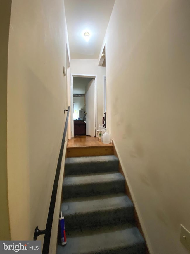 405 Linthicum St, Rockville, MD 20851 - photo 6