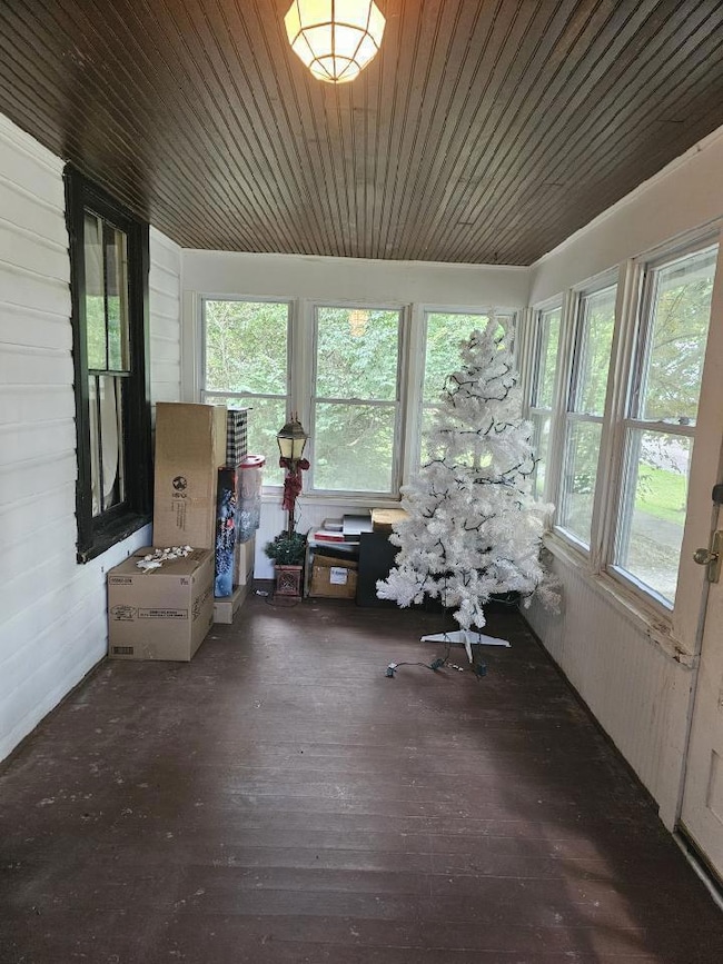 320 State St, Edison, OH 43320 - photo 4