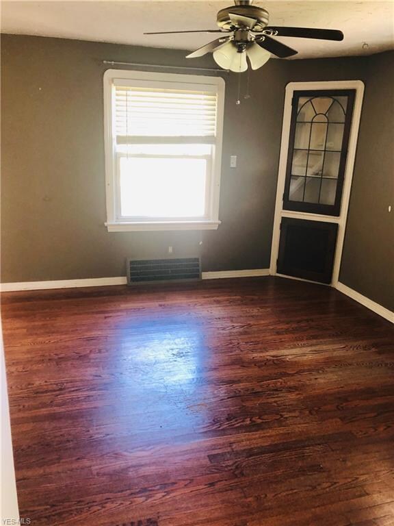 20170 S Lake Shore Blvd, Euclid, OH 44123 - photo 5