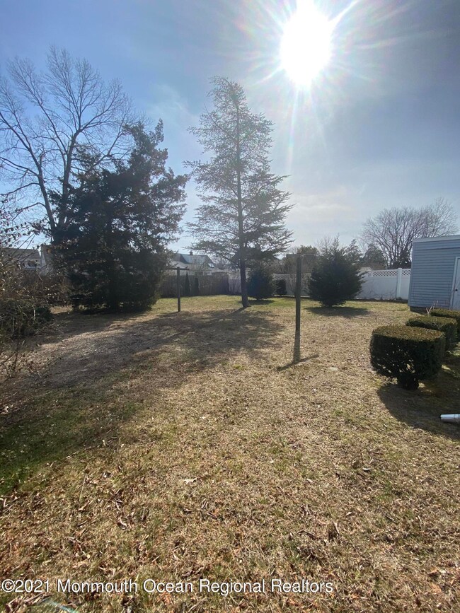 807 Claridge Dr, Spring Lake, NJ 07762 - photo 2