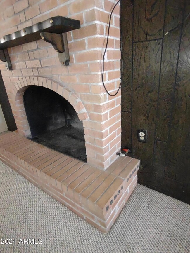 FIREPLACE-Gas Line