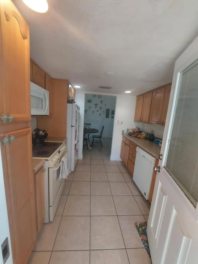 galley kitchen