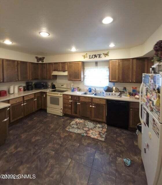 304 3rd St Reeder, ND