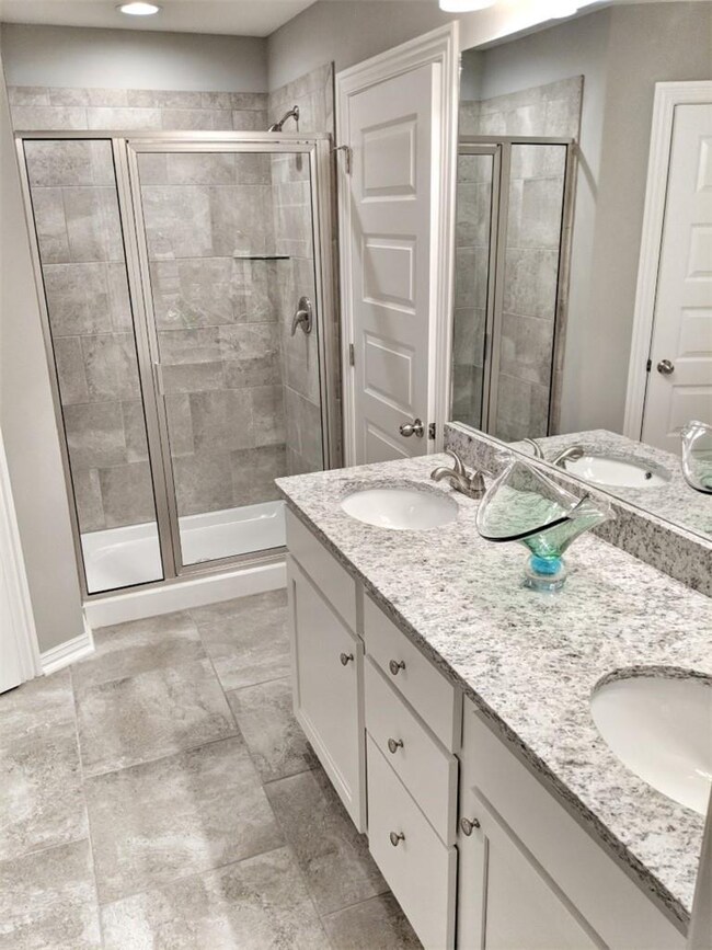 Stock photo of master bath reversed