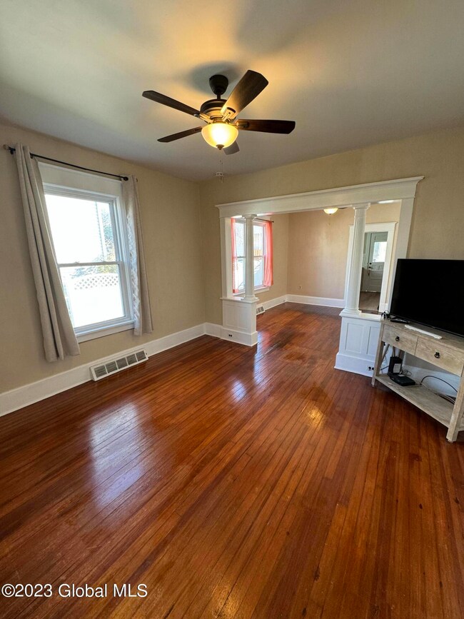 60 Green Ave, Castleton On Hudson, NY 12033 - photo 4