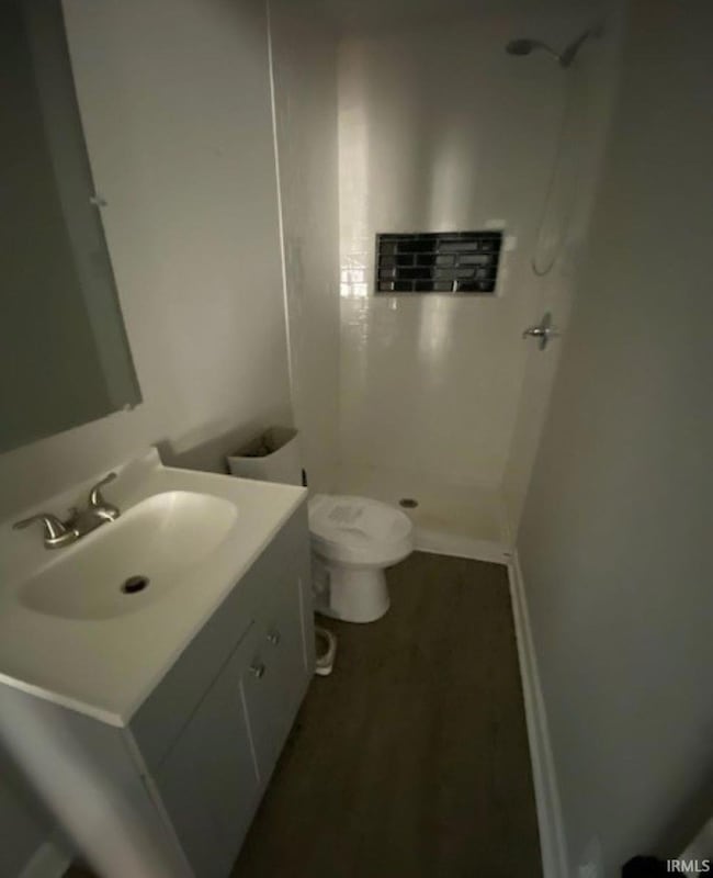 114 S Lincoln St, Oakland City, IN 47660 - photo 5