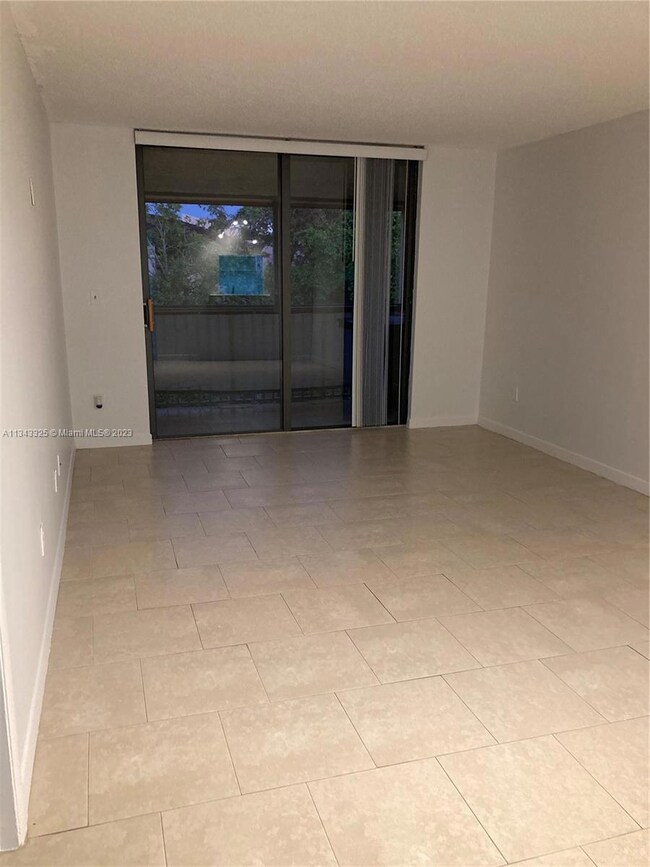 14221 N Kendall Dr unit 411C, Miami, FL 33186 - photo 5