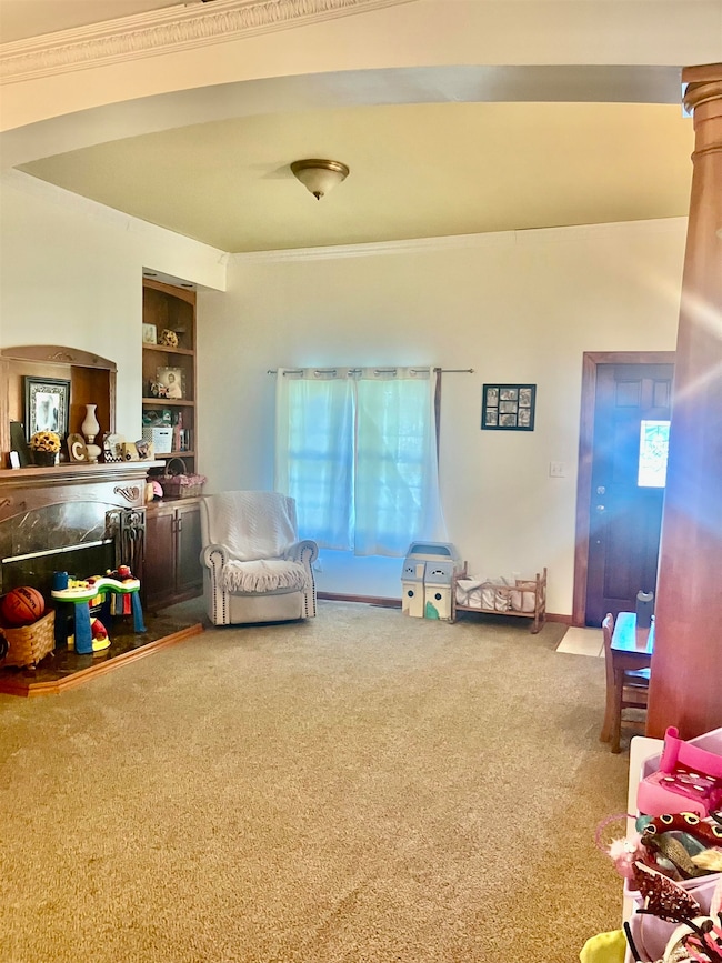 525 W 5th St, Newton, KS 67114 - photo 5