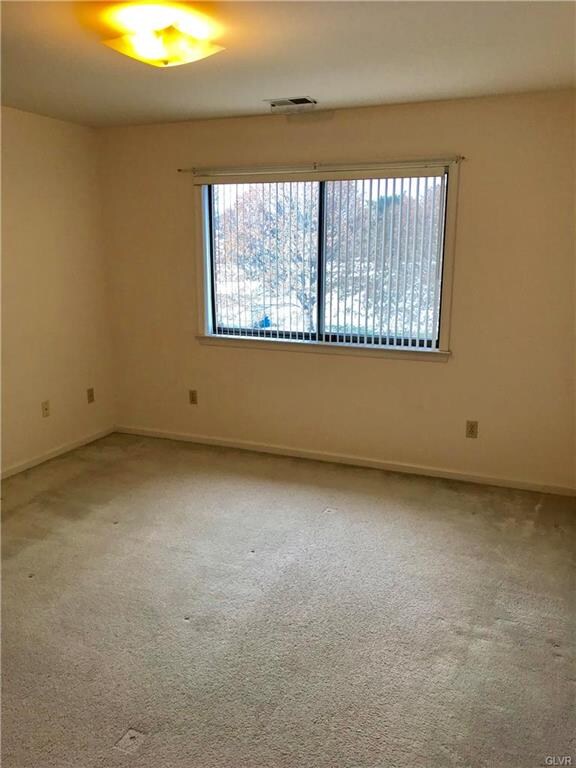 930 Cold Spring Rd unit 9, Allentown, PA 18103 - photo 5