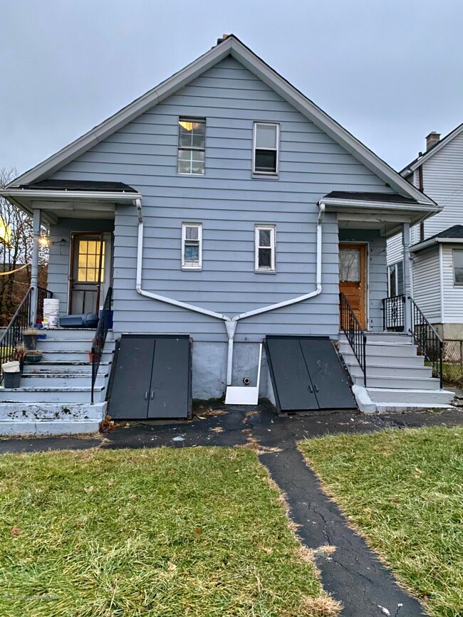 914 Mount Vernon Ave, Scranton, PA 18508 - photo 2