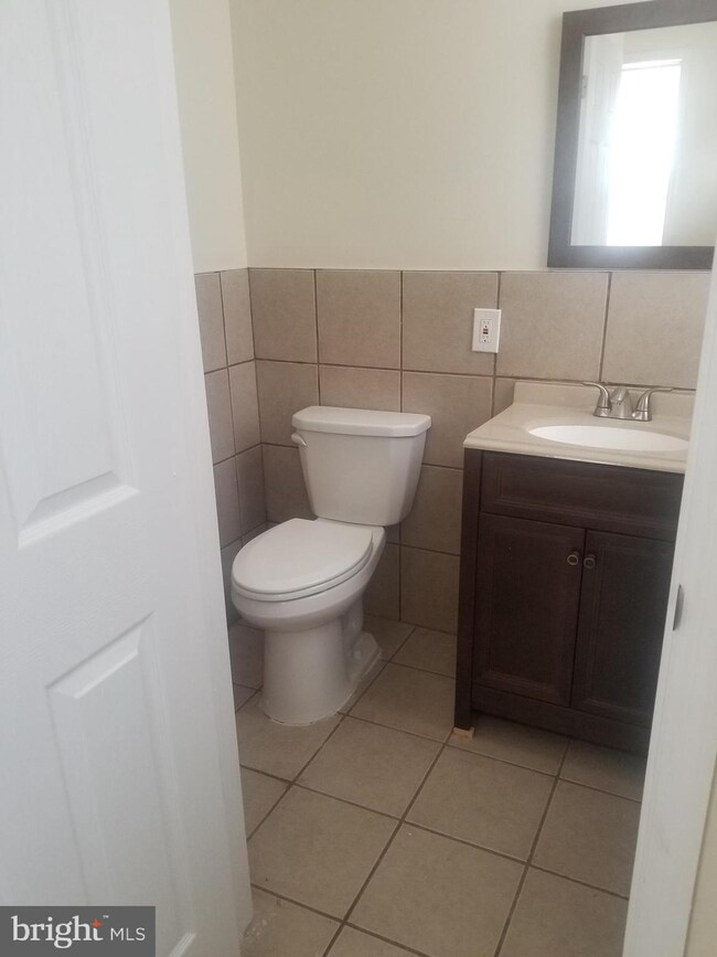 1446 Kenwood Ave, Camden, NJ 08103 - photo 4