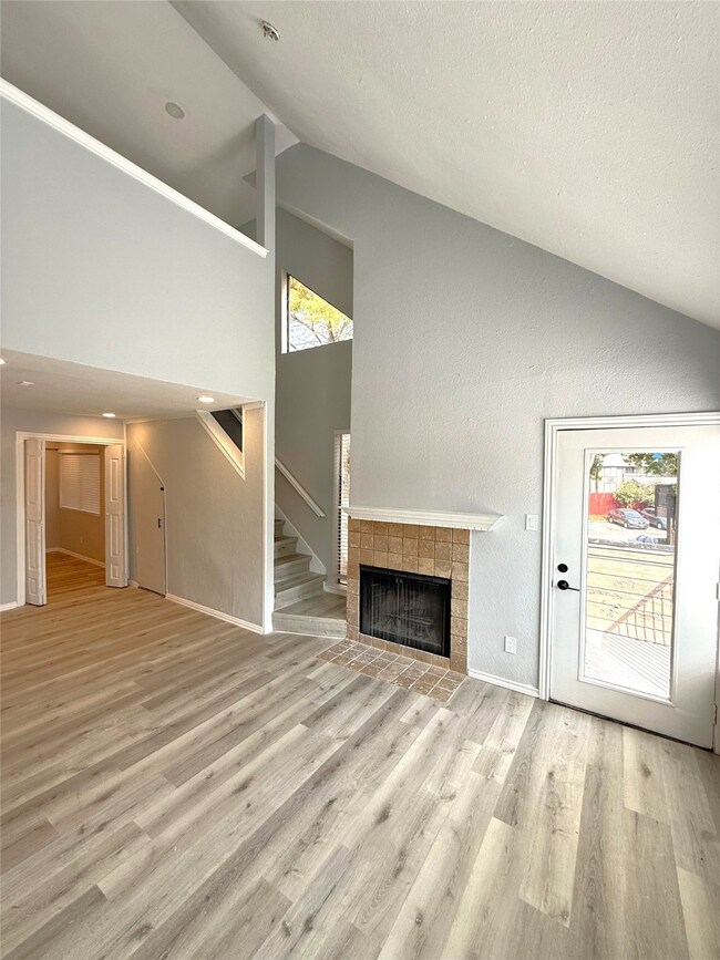 9801 Walnut St unit A212, Dallas, TX 75243 - photo 4