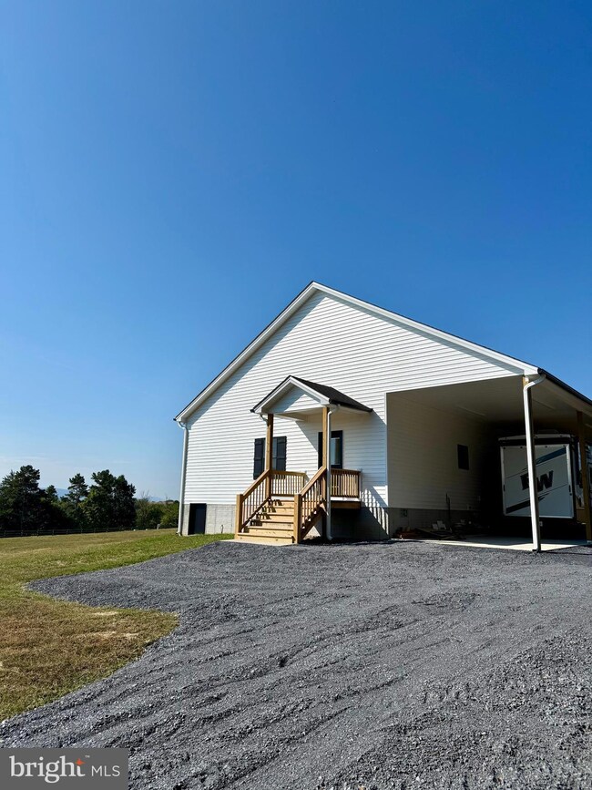 398 Lantz Rd, Edinburg, VA 22824 - photo 4