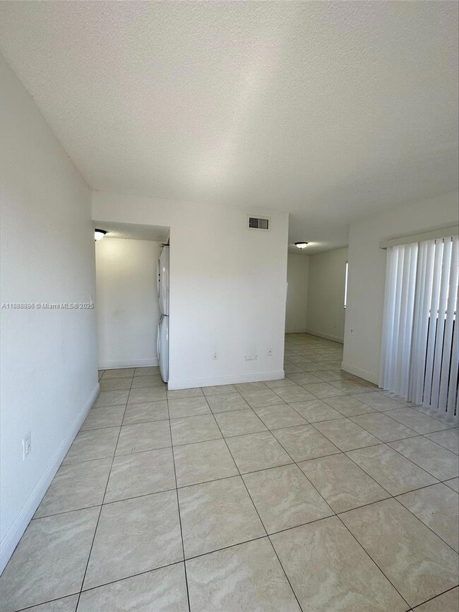 6214 SW 131st Ct unit 201, Miami, FL 33183 - photo 4