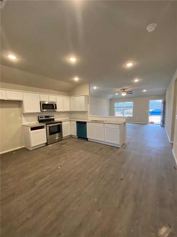 958 E Sparrow Cir, Fayetteville, AR 72701 - photo 7