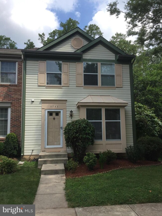 3743 Mazewood Ln, Fairfax, VA 22033 - photo 2