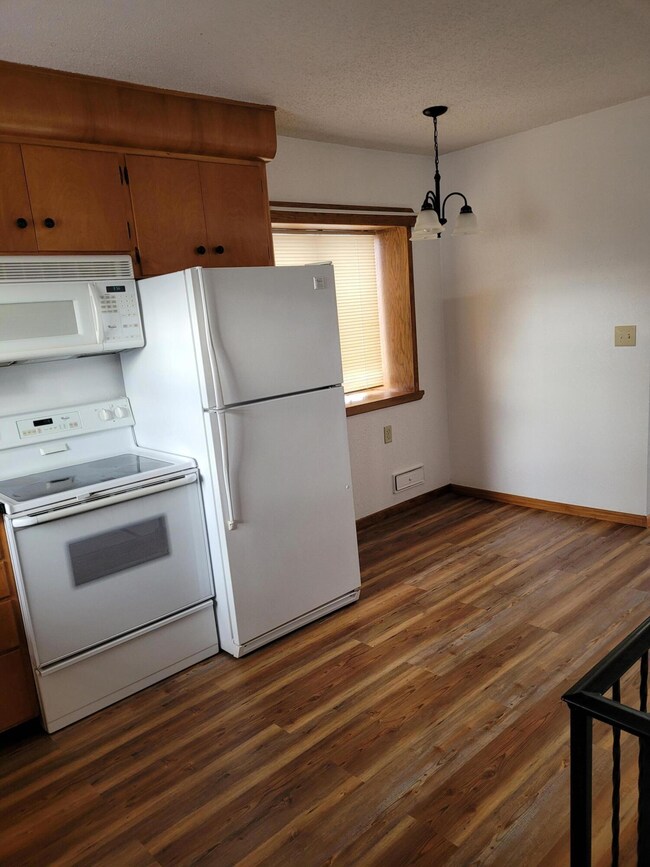 Kitchen-Dining Area