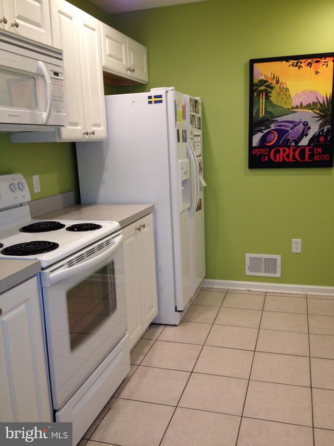 502 Red Bud Ct, Wilmington, DE 19805 - photo 4