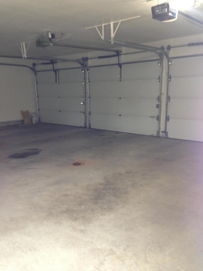 3921 Gardner St unit 3, Anchorage, AK 99508 - photo 2