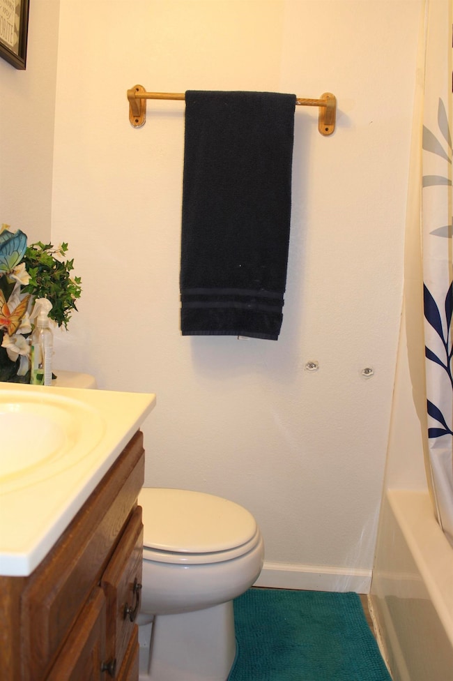 418 E 11th St, Hays, KS 67601 - photo 6