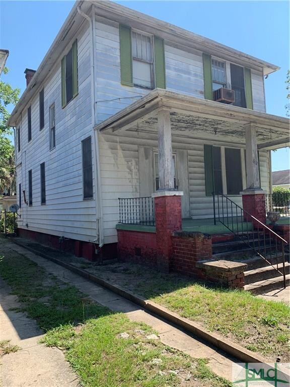 612 W Victory Dr, Savannah, GA 31405 - photo 2