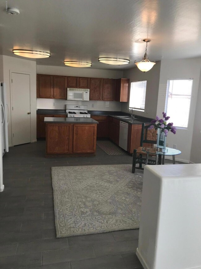 Kitchen And Eating Area