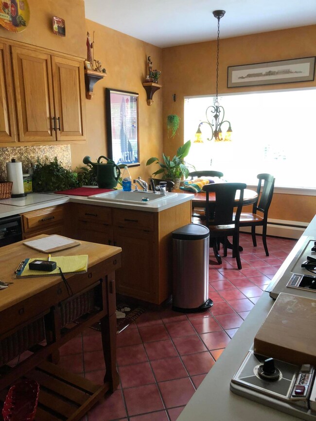 549 Charles Ave, Kingston, PA 18704 - photo 5