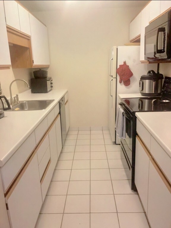 20 Turning Mill Ln unit 7, Quincy, MA 02169 - photo 6