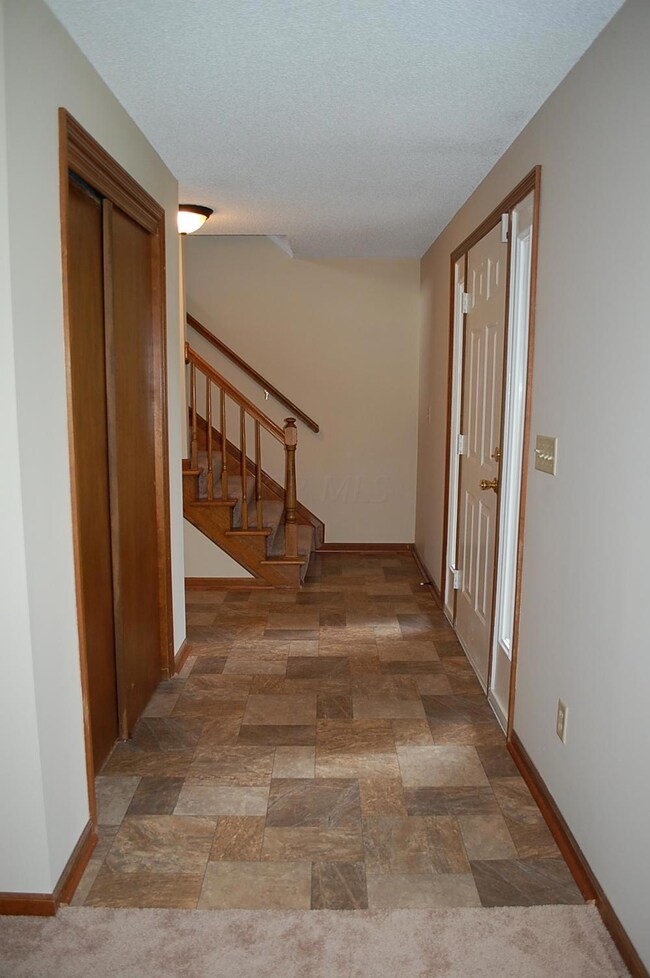 6387 Claypool Ct, Columbus, OH 43213 - photo 5