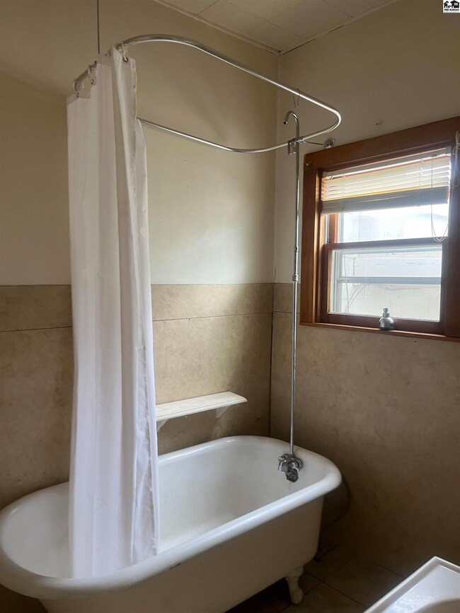 Main bathroom