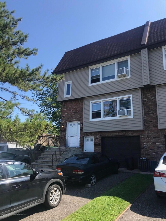 21 Perry Ave, Staten Island, NY 10314 - photo 2