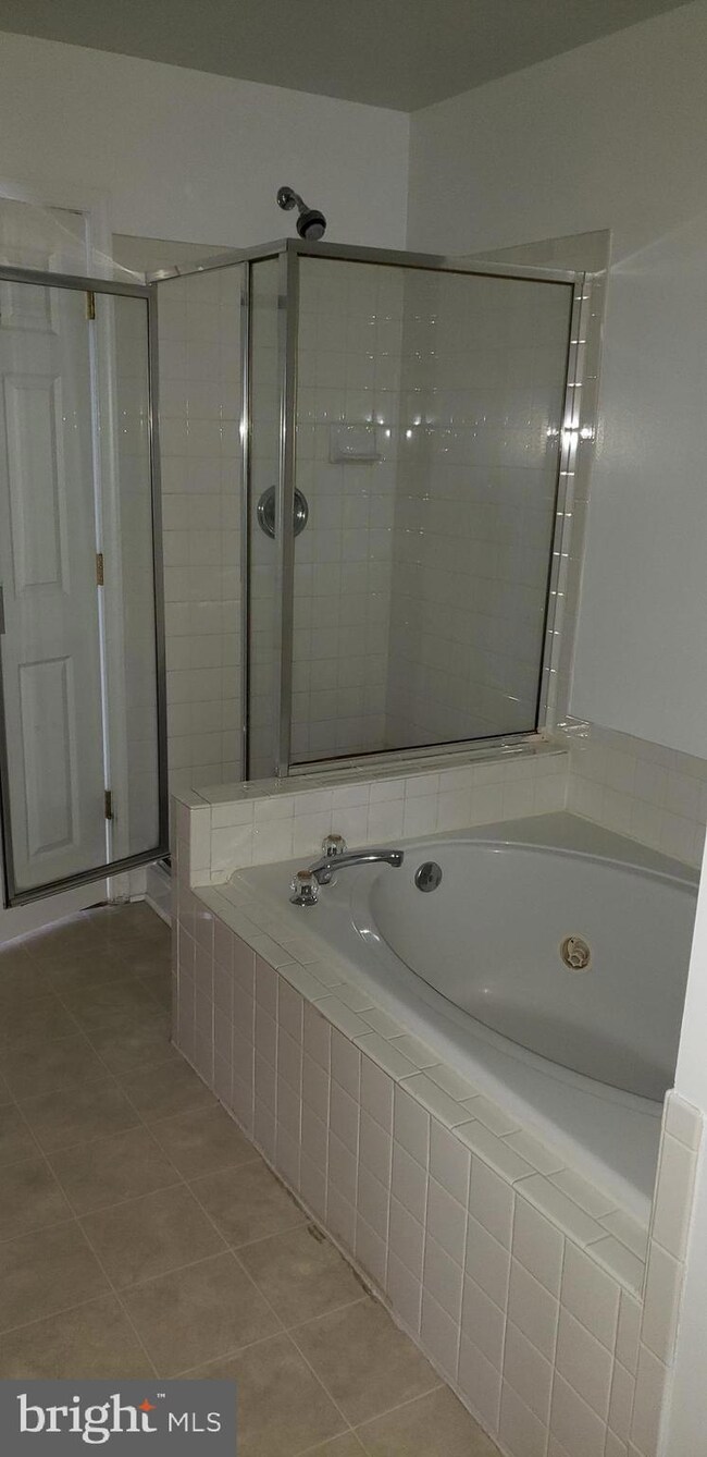 42801 Pilgrim Square, Chantilly, VA 20152 - photo 7