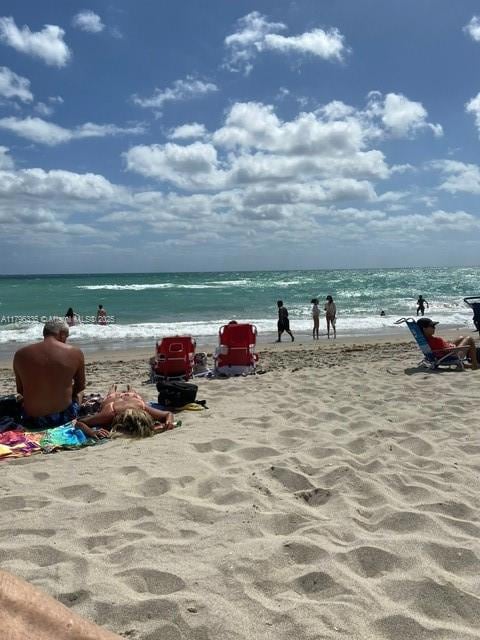 Plaza of the Americas unit 329, Sunny Isles Beach, FL 33160 - photo 4