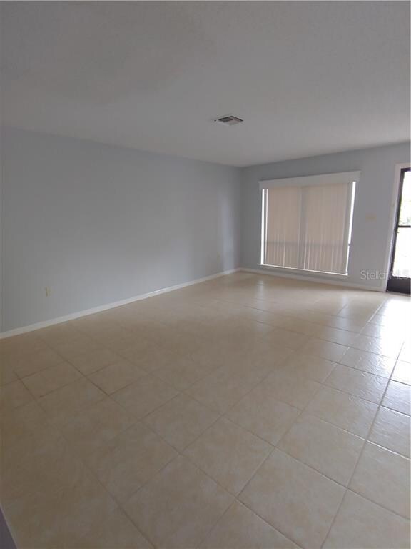 743 E Alfred St unit 6, Tavares, FL 32778 - photo 2