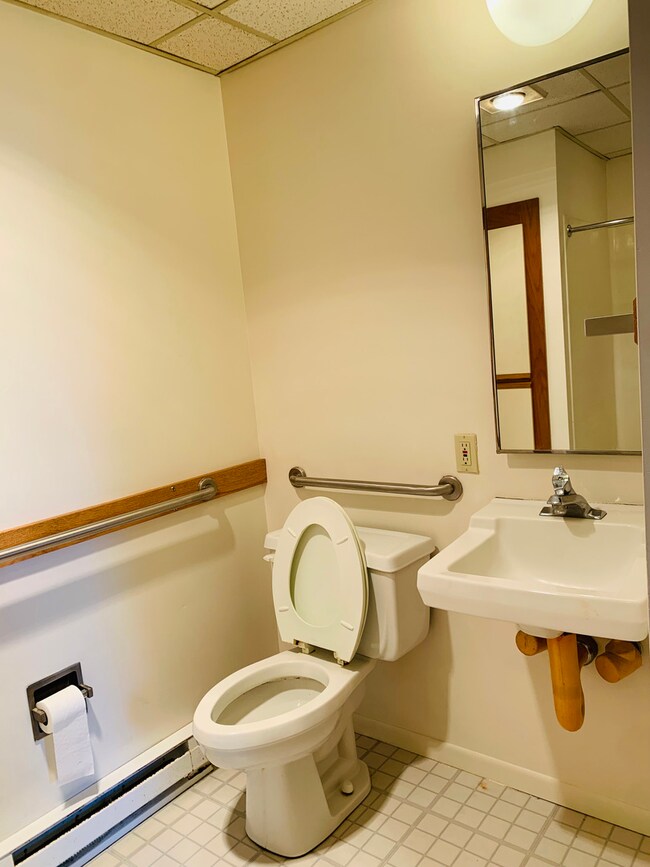 320 E Main St, Colfax, IL 61728 - photo 6