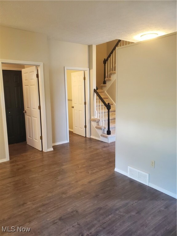 23205 Wainwright Terrace, Olmsted Falls, OH 44138 - photo 5