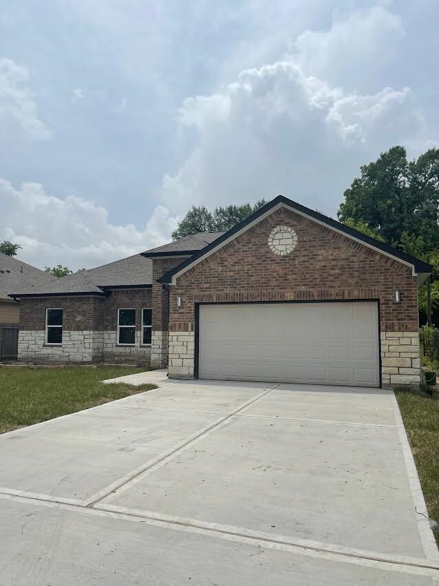 2465 Areba St, Houston, TX 77091 - photo 3