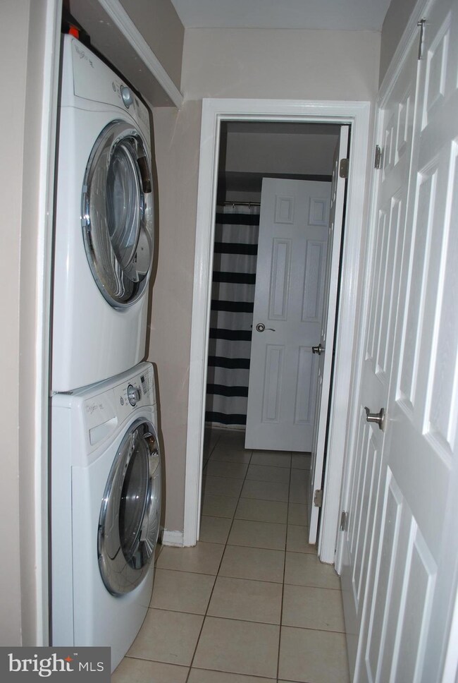 236 Loring Ct unit 236, Sewell, NJ 08080 - photo 6