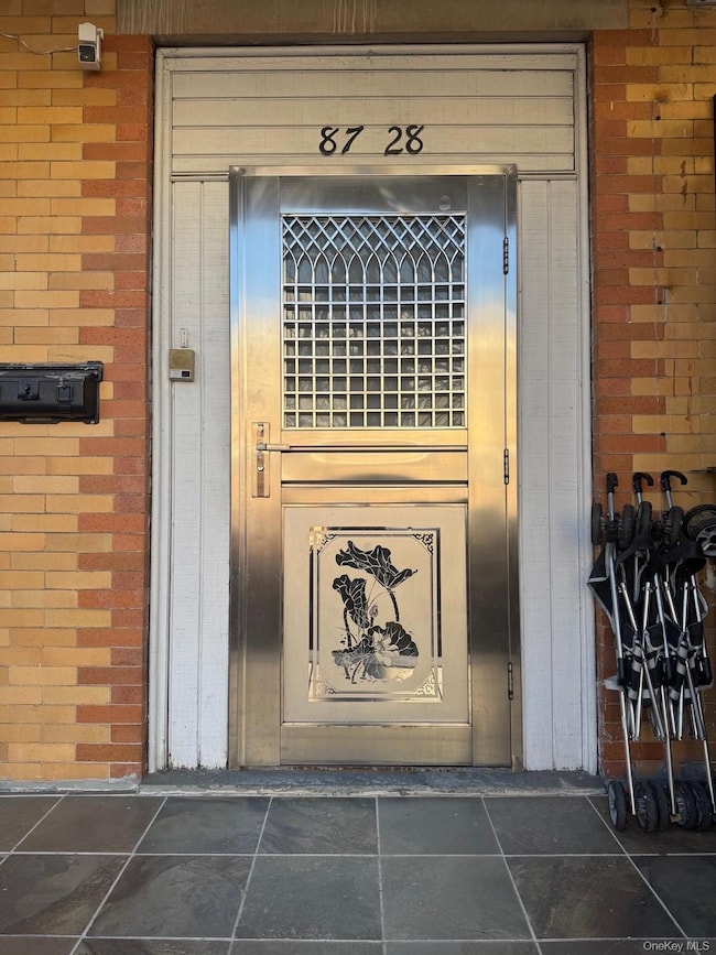 87-28 86th St, Jamaica, NY 11421 - photo 4