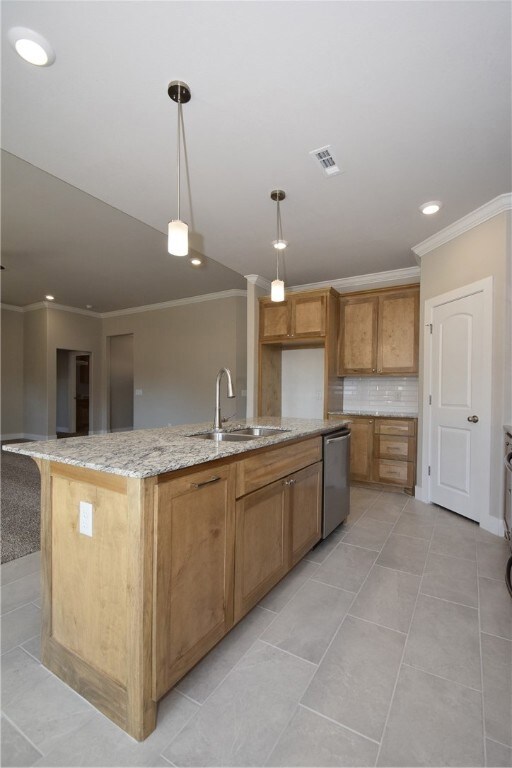 1011 Fair Oaks St, Tontitown, AR 72762 - photo 5