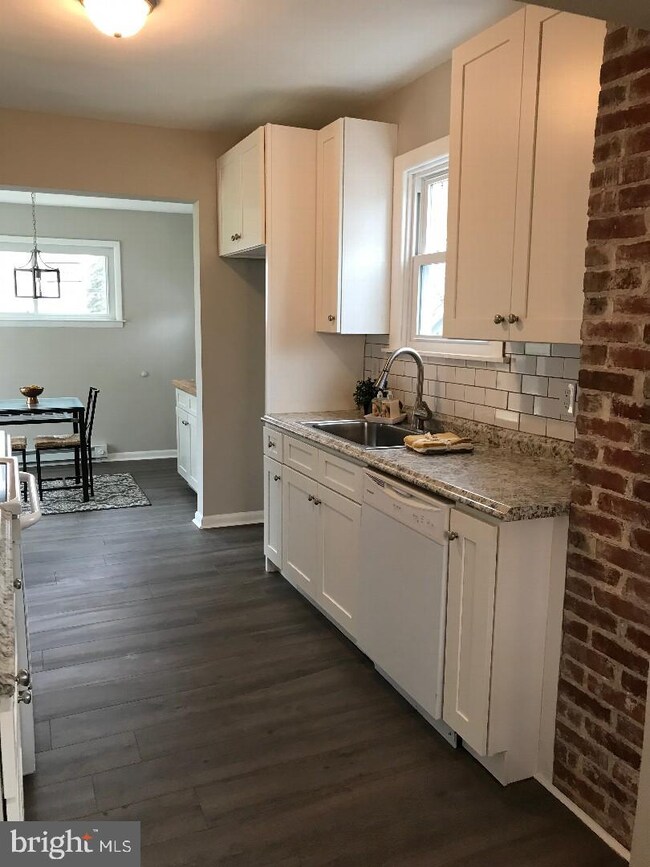 404 Swarthmore Ave, Folsom, PA 19033 - photo 6