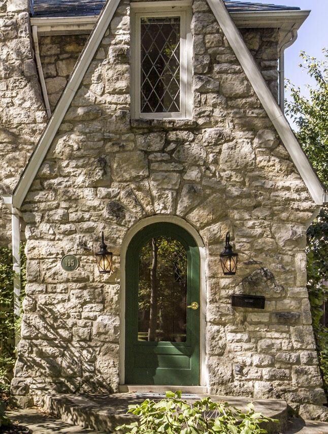 Front Exterior Closeup