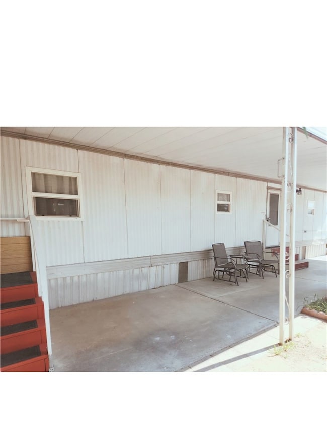 15940 Stoddard Wells Rd unit 40, Victorville, CA 92395 - photo 3