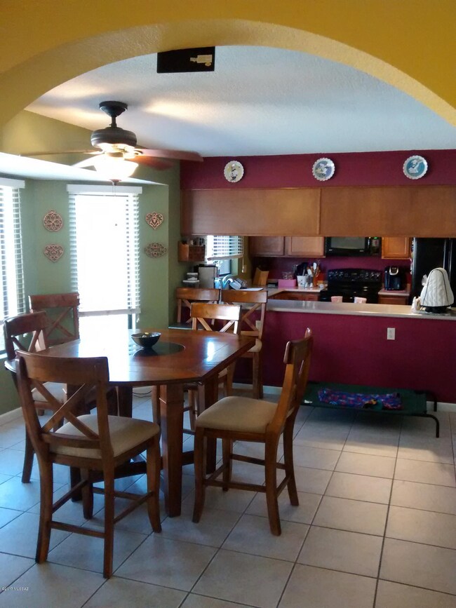 Dining/Kitchen from Fam Room