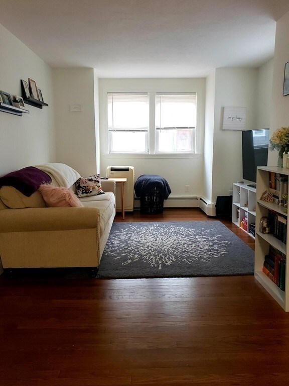 649 E 7th St unit 3, Boston, MA 02127 - photo 4