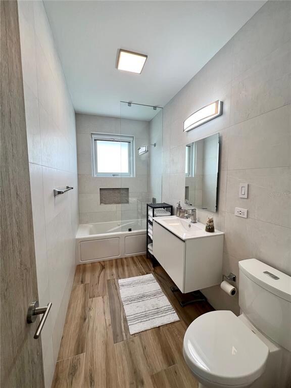 703 Calle Concordia, Miramar, PR 00907 - photo 7