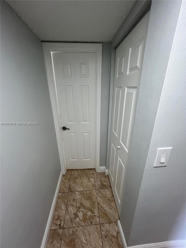 1075 W 68th St unit 218, Hialeah, FL 33014 - photo 5