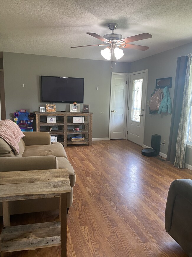 117 Hunters Ln, Shelbyville, TN 37160 - photo 3