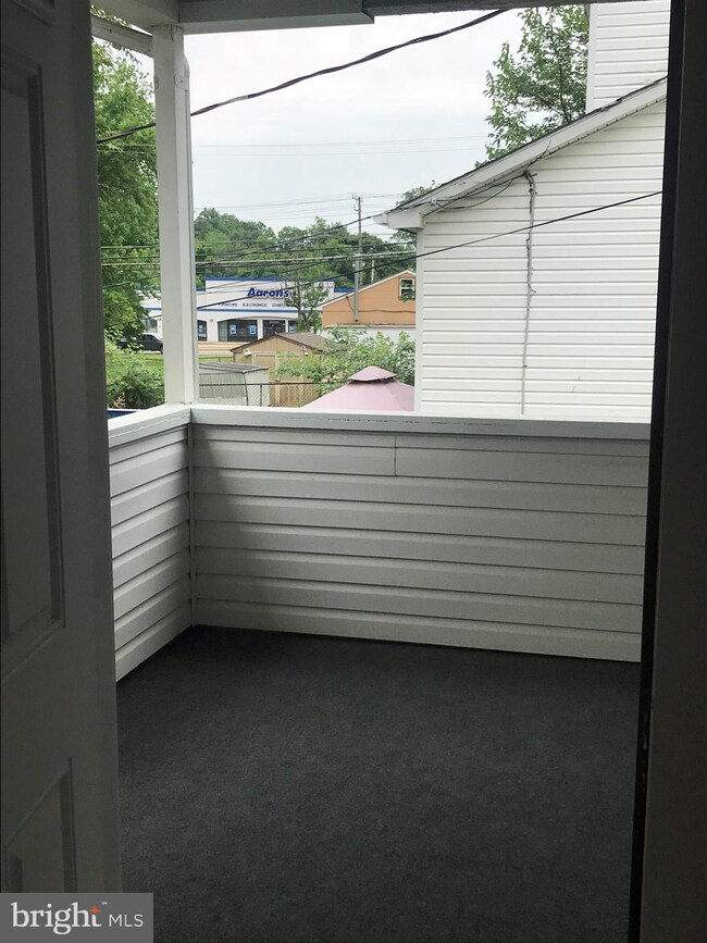 7 Hartman Ave, Essex, MD 21221 - photo 5