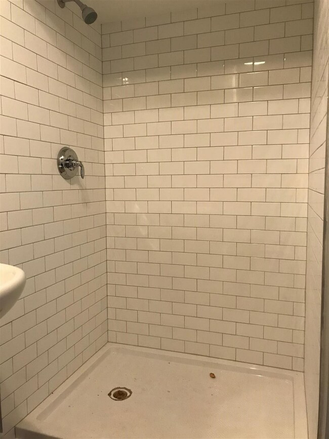 17-19 S State St unit 17-1, Concord, NH 03301 - photo 5